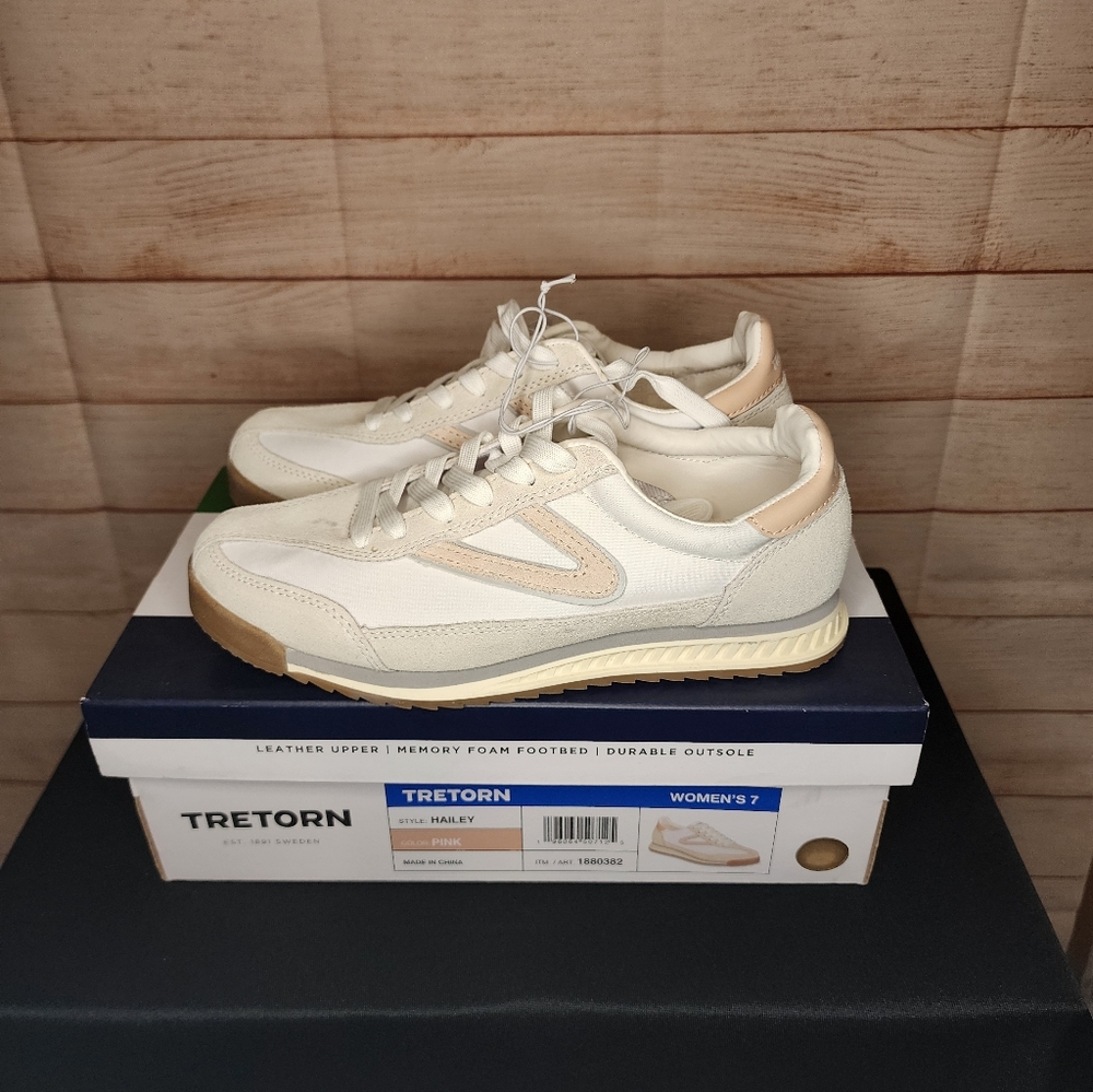 Tretorn Women's White and Tan Sneakers